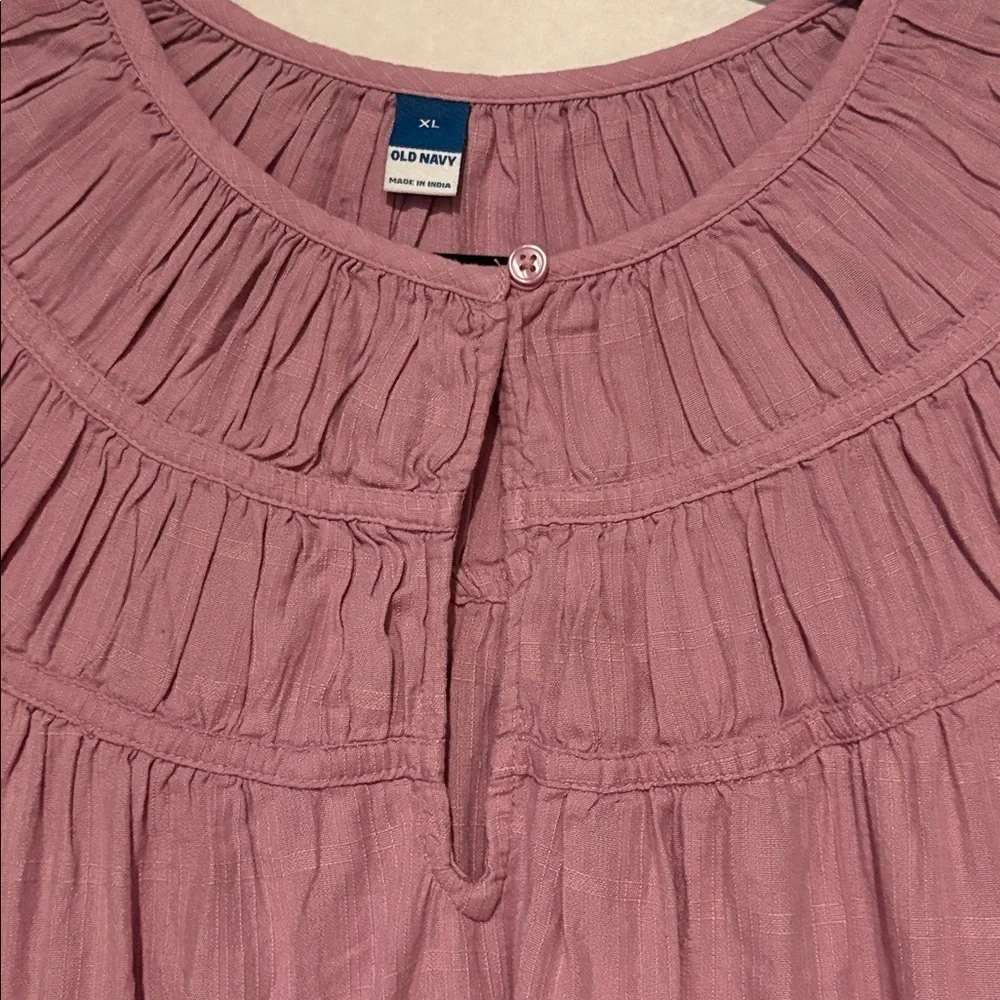 Old Navy - NWT! Women's Flutter Sleeve Dobby Top - Blouse. Size XL. Pink/Maeve - Picture 2 of 14